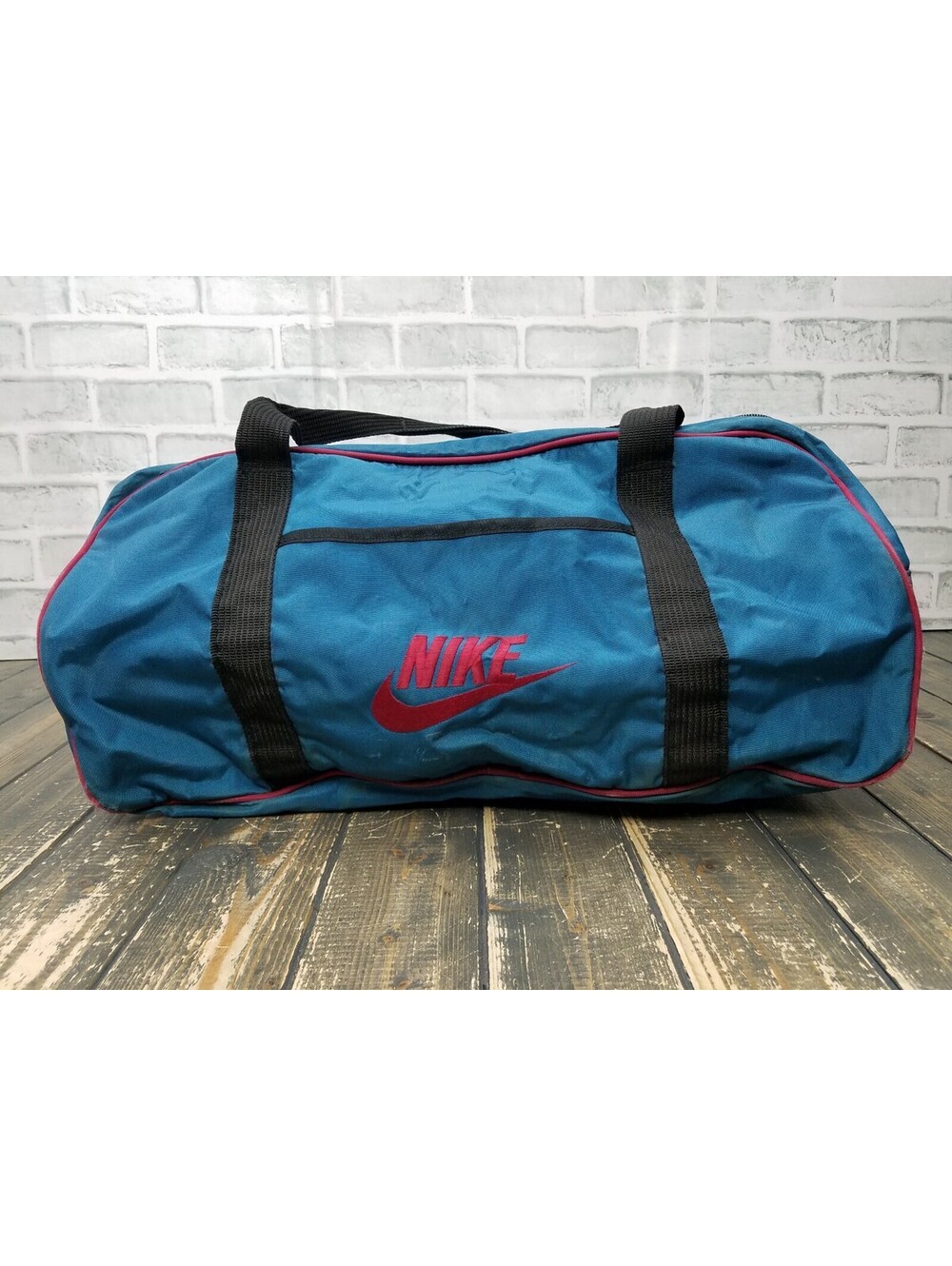 VINTAGE - 90’s NIKE Duffle Gym Sports Bag SWOOSH Embroidered BLUE BLACK RED